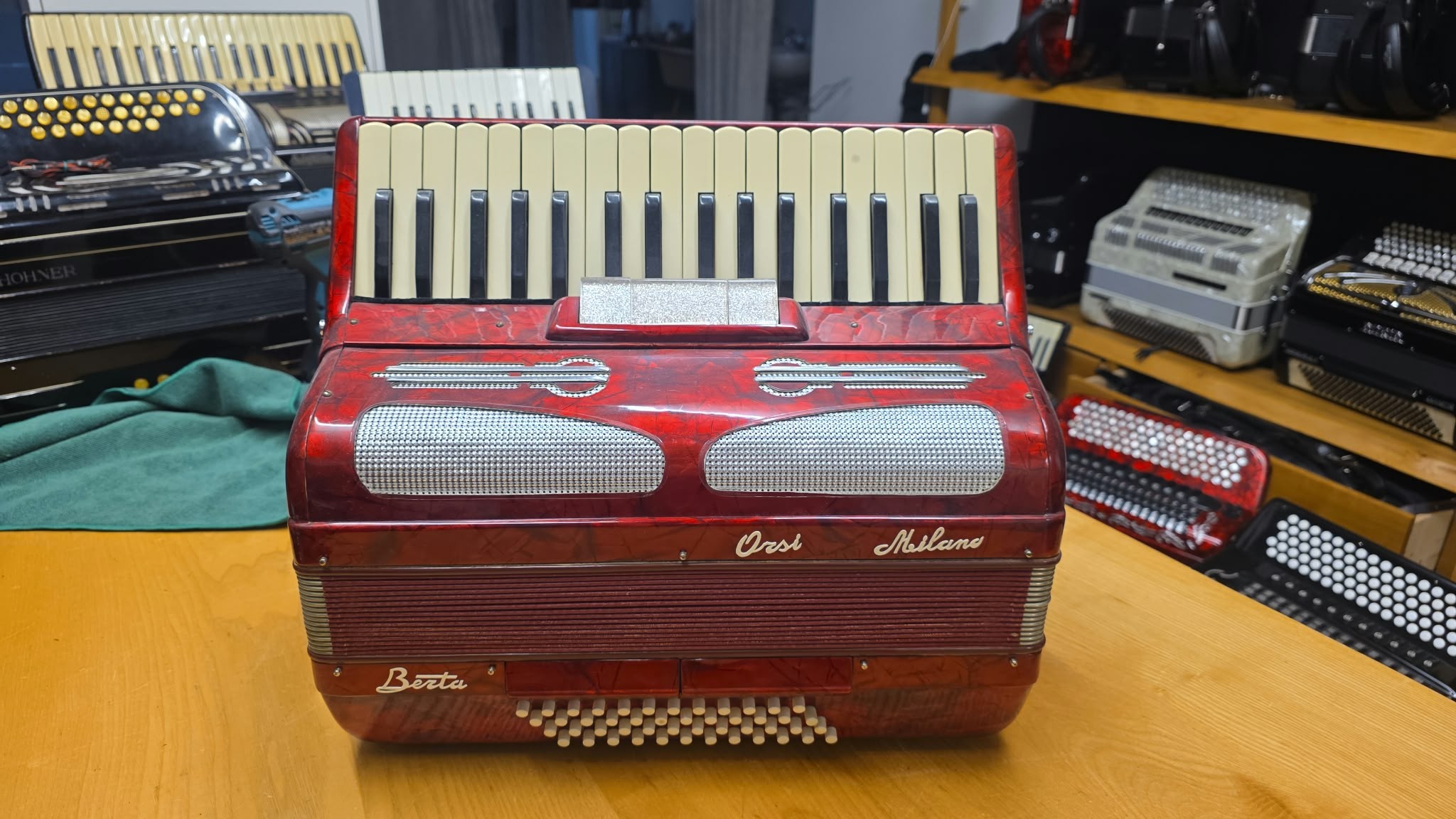 Orsi Milano Berta Pianoakkordeon – 34 Pianotasten, 48 Bässe